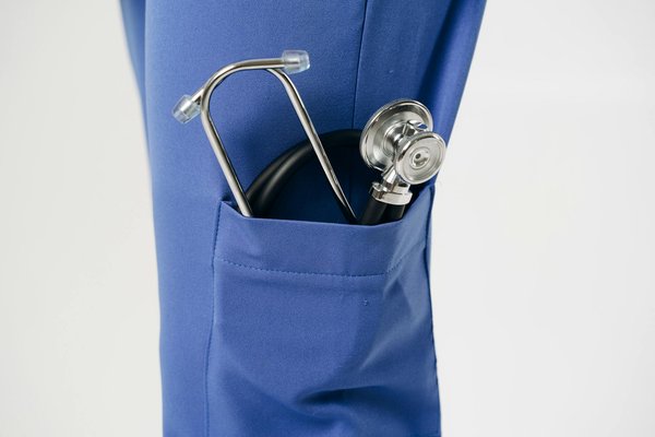 Le cannabiste : le nouveau comparateur incontournable du chanvre